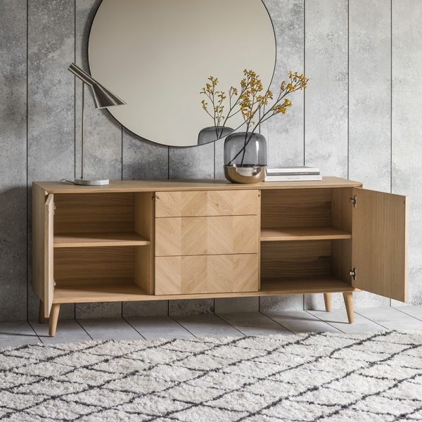 Lysia Sideboard, Oak